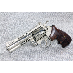 Colt Post '66 Detective Special and Cobra Secret Service Rosewood Checkered Grips