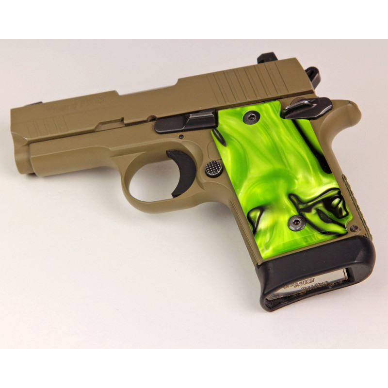 グラキリス Sig Sauer P938 Kirinite® Toxic Green Grips Surface Smooth Safety
