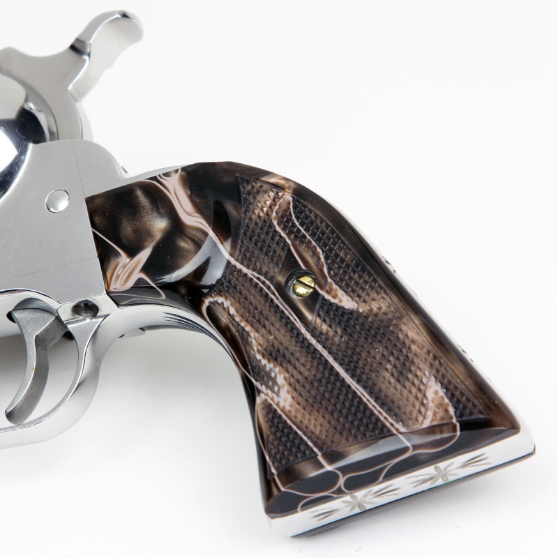 Ruger New Vaquero - Kirinite® Desert Camo Gunfighter Grips Checkered Ruger New Vaquero - Kirinite® Desert Camo Gunfighter Grips Checkered