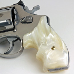 S&W K/L Frame Round Butt Secret Service Kirinite® Antique Pearl Smooth Grips