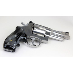 S&W N Frame Round Butt Secret Service Kirinite® Black Pearl Grips