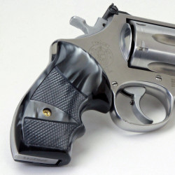 S&W N Frame Round Butt Secret Service Kirinite® Black Pearl Grips