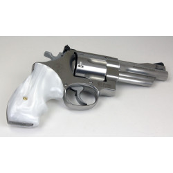 S&W K/L Frame Round Butt Secret Service Kirinite® White Pearl Grips