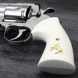 Python Kirinite® Presentation White Classic Grips