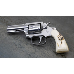 2019 King Cobra Sambar Stag Grips