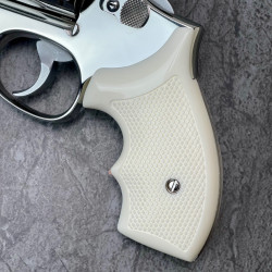 S&W K/L Frame Round Butt Secret Service Kirinite® Presentation White Grips w/Reactiv Checkering