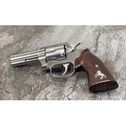 2019 King Cobra Classic Rosewood Grips