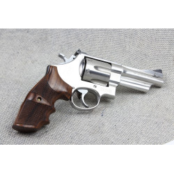 Smith And Wesson K/L Frame Round Butt Frame Combat Revolver Grips Checkered