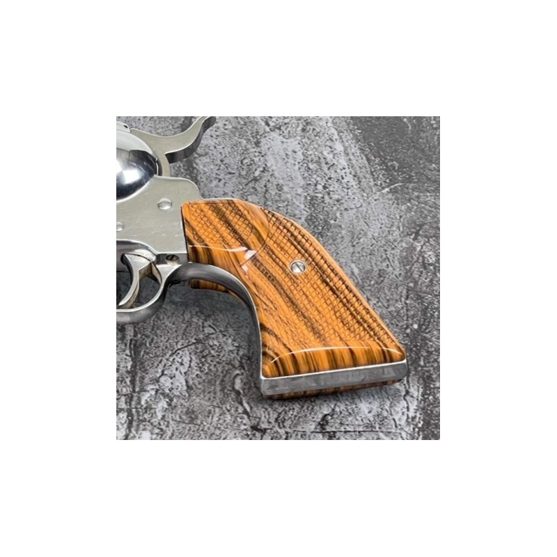 Ruger "Old" Vaquero Kirinite® Mesquite Gunfighter Grips
