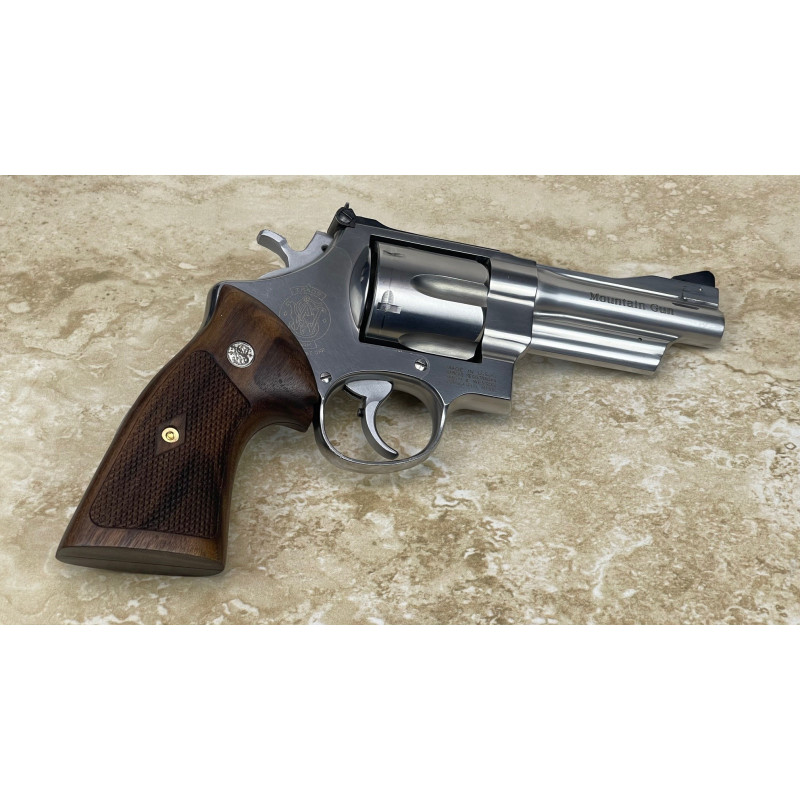 S&W N Frame Square Butt Walnut Heritage Grips Medallions S&W