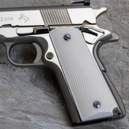 Kimber Micro 9 Kirinite® Presentation White Reactiv Checkered Grips