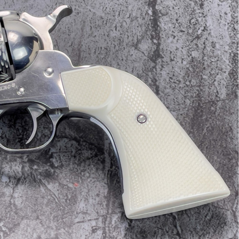 Ruger New Vaquero Kirinite® Presentation White Extended Gunfighter Grips Ruger New Vaquero Kirinite® Presentation White Extended Gunfighter Grips