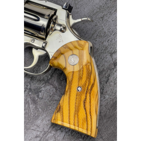 Python Wood Handle Python Olive Wood Classic Grips Medallions 1/2