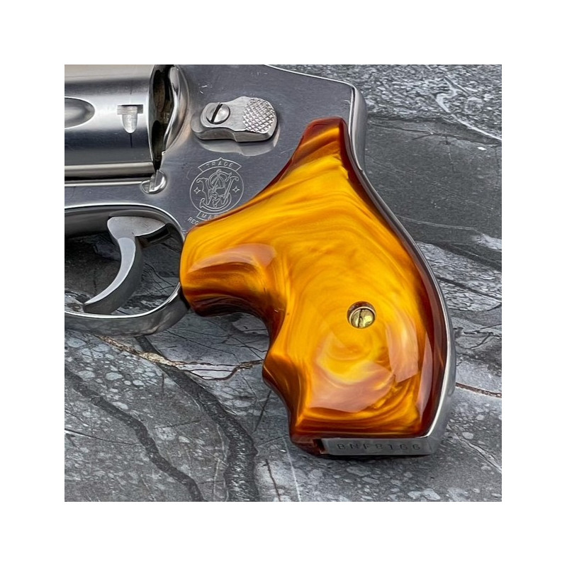 S&W J Frame Round Butt Kirinite® Root Beer Pearl Secret Service Grips