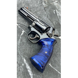 S&W N Frame Round Butt Blue Pearl Kirinite® Heritage Grips
