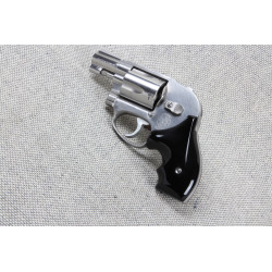 S&W J Round Frame Secret Service Black Grips